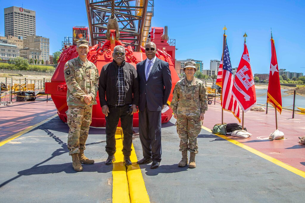 The U.S. Army Corps of Engineers Memphis District officially launched its new, $25.5 million Bank Grading Unit (BGU), “Grader 1”, with a May 2 christening ceremony on a boat ramp located in downtown Memphis, Tennessee.