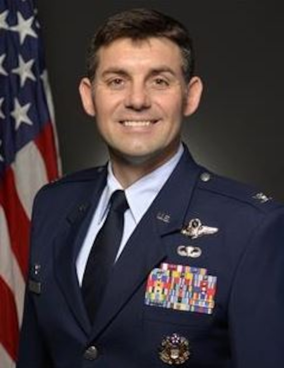 Col. Lay