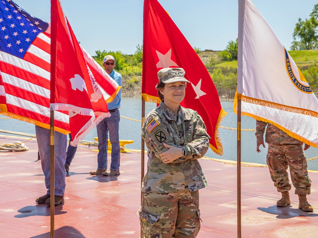 The U.S. Army Corps of Engineers Memphis District officially launched its new, $25.5 million Bank Grading Unit (BGU), “Grader 1”, with a May 2 christening ceremony at a boat ramp located in downtown Memphis, Tennessee.
