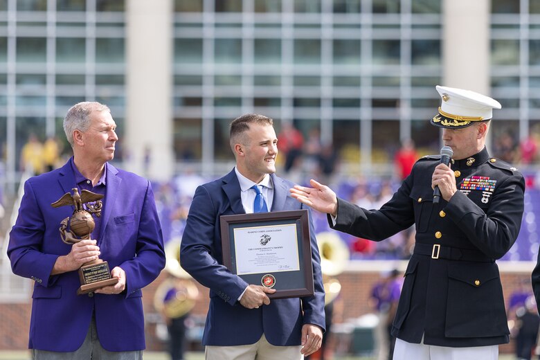 The Commandant’s Trophy was established to recognize superior academic performance, physical ability and exceptional leadership skills. The 8th Marine Corps District Commanding Officer had the privilege of recognizing United States Marine Corps Candidate Thomas E. Henderson as the recipient of The Commandants Trophy for his notable leadership and superior accomplishments.