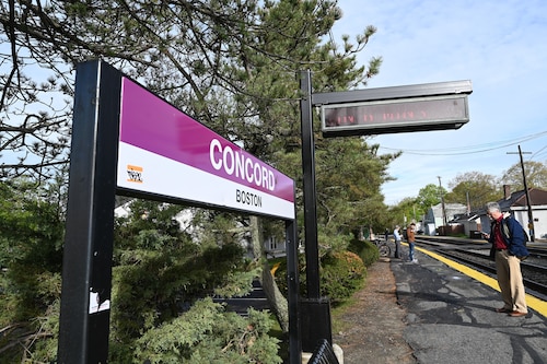 Image of train sign