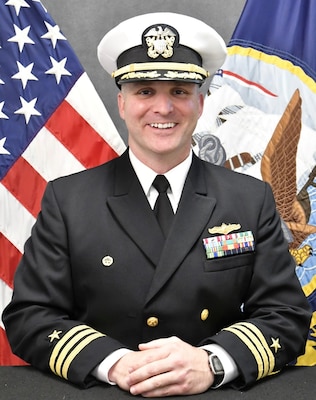 Official photo of Commander Peter B. Manzoli