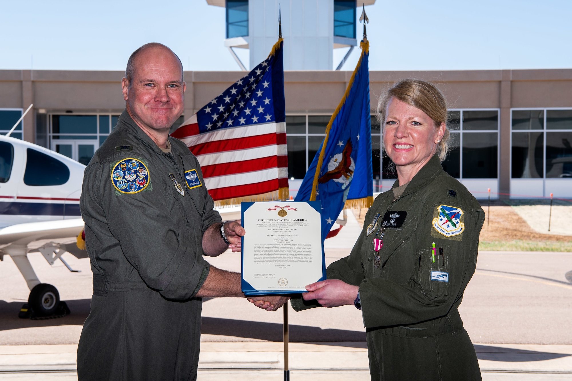 Lewis relinquishes command of 70th FTS