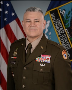 Official biography photo of Army Maj. Gen. Javier A. Reina, Deputy Commander for Mobilization & Reserve Affairs.