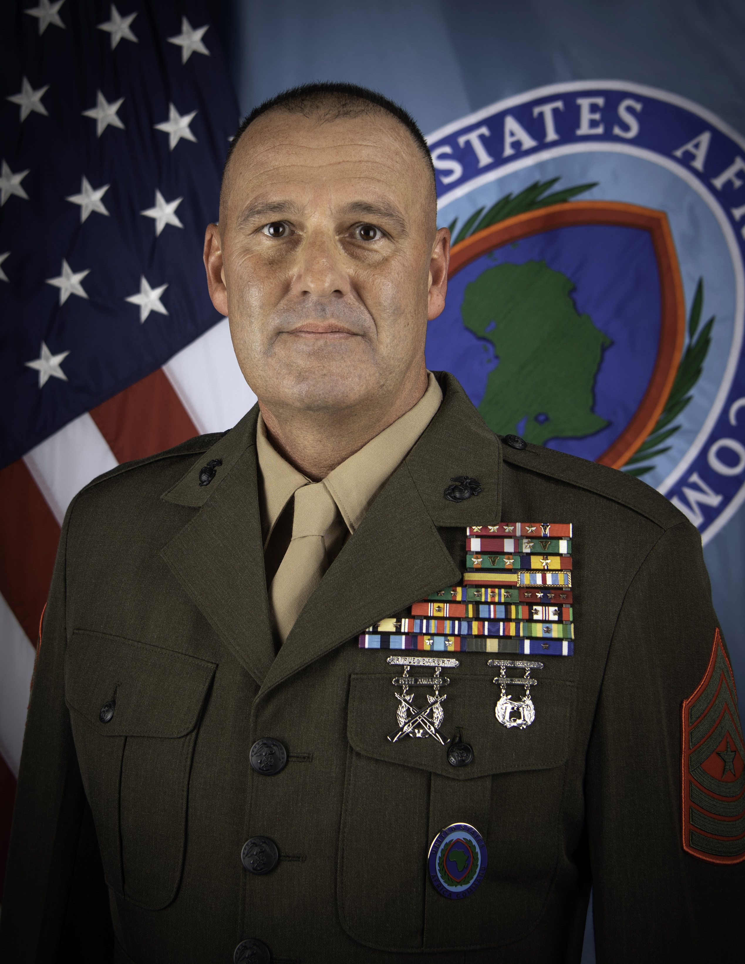 ミリタリー Walking U.S Army Sergeant 110928-F-FC540-004.JPG