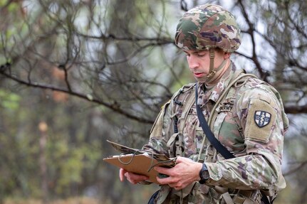 Eight Soldiers receive Expert Field Medical Badges in 3rd annual USAR competition