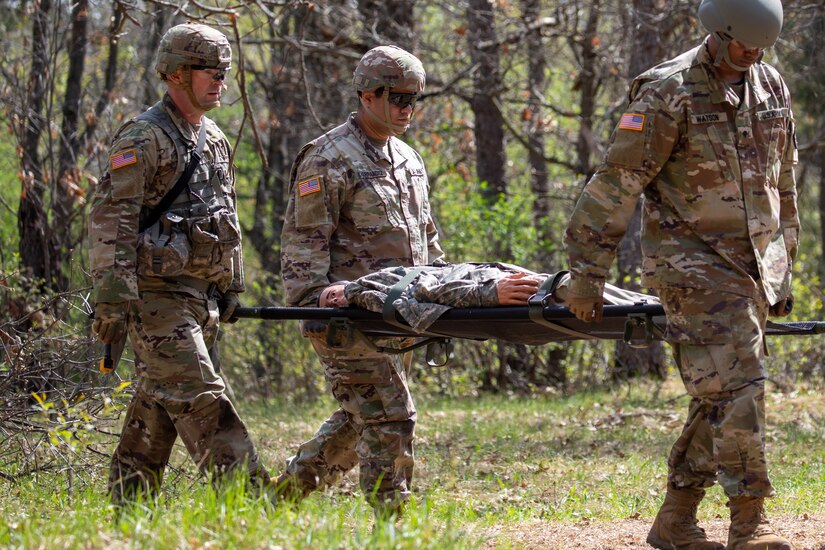 Eight Soldiers receive Expert Field Medical Badges in 3rd annual USAR competition