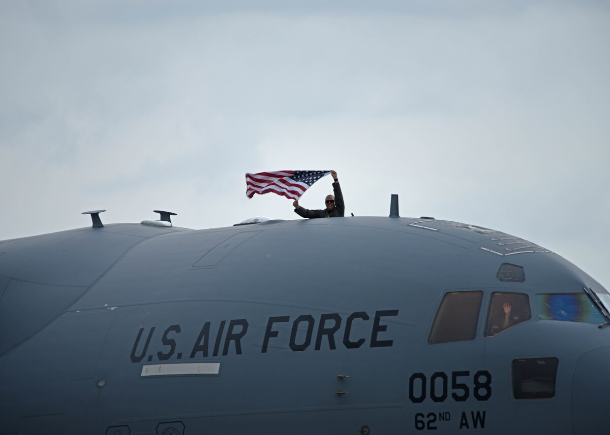 C-17 West Coast Demo Team showcases mobility capabilities at