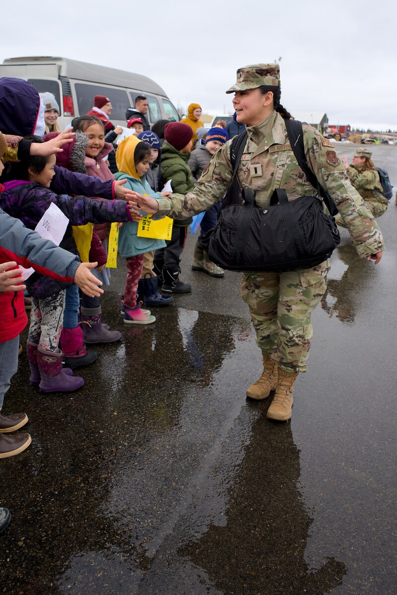 Alaska National Guard partners with tribal consortium to recruit in Aniak