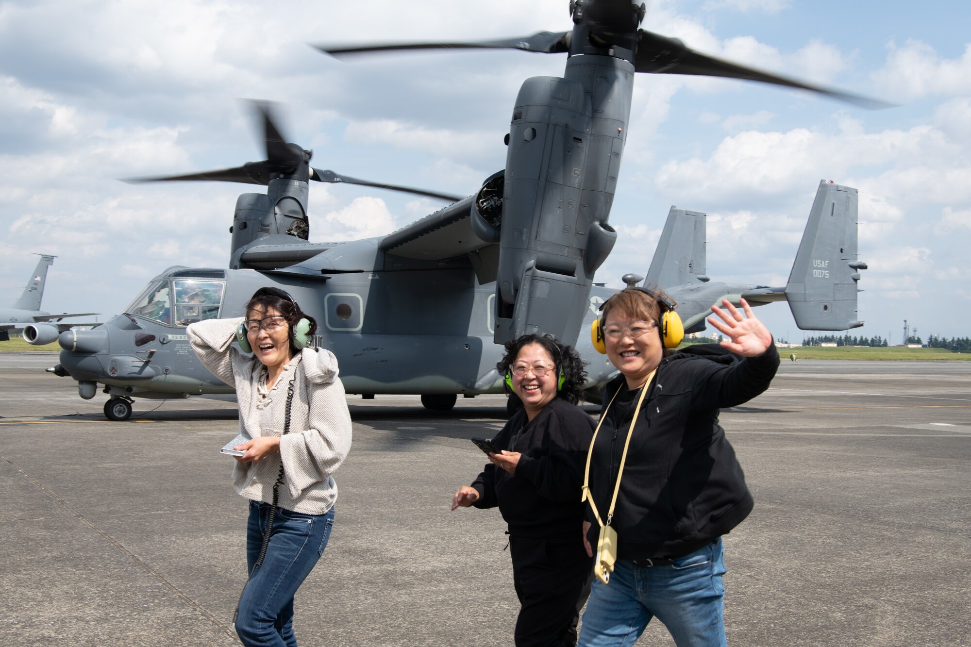 photography in front of CV-22