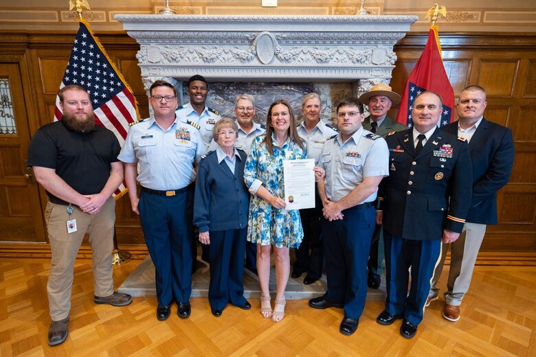 The U.S. Army Corps of Engineers, Little Rock District in partnership with the Coast Guard, Coast Guard Auxiliary and Entergy attended a Safe Boating Week Proclamation ceremony where Arkansas Governor Sarah Sanders declared May 20-26 as Safe Boating Week in the Natural State.