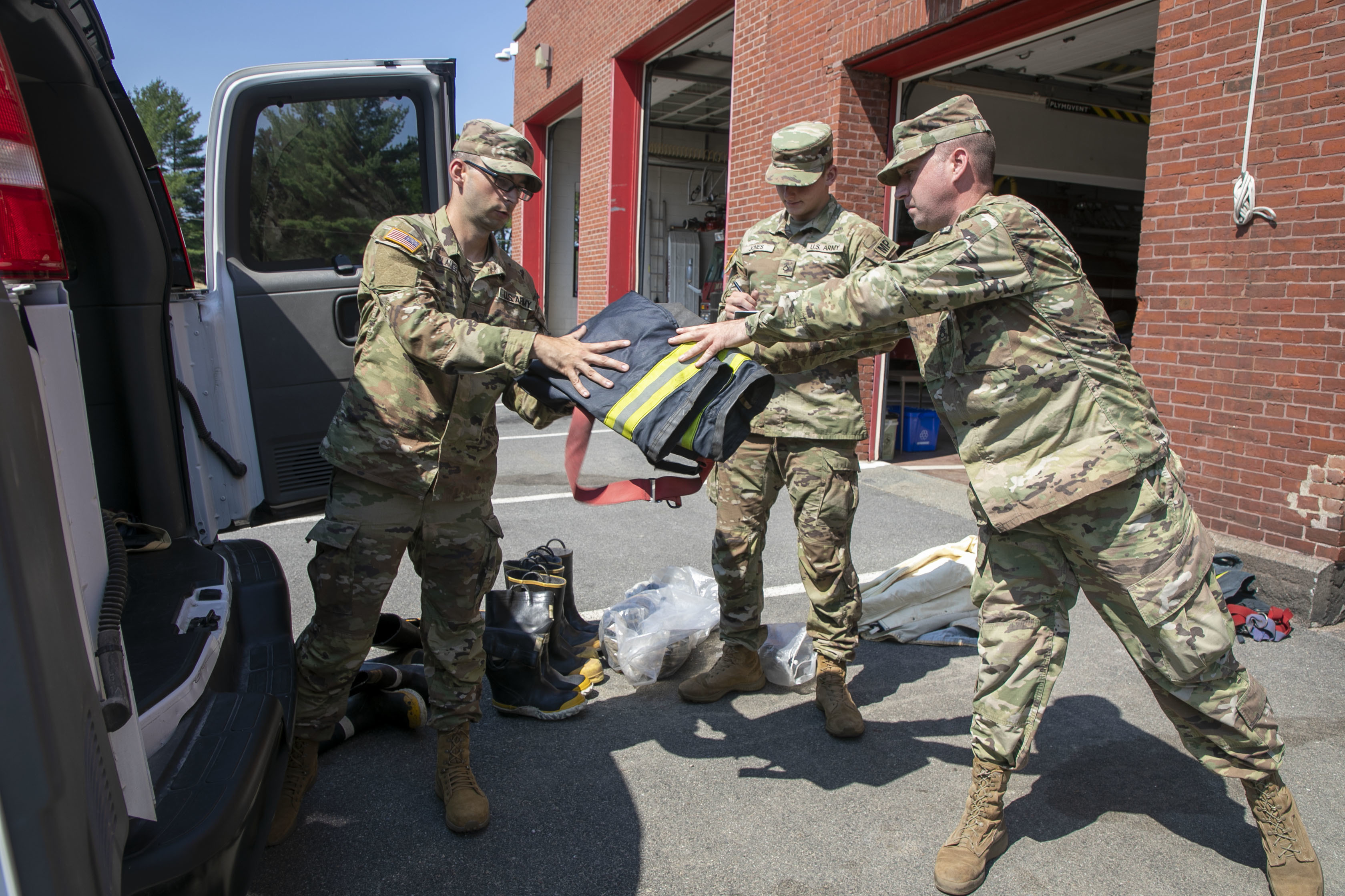 Massachusetts Guard Delivers Firefighting Equipment to Paraguay > Air
