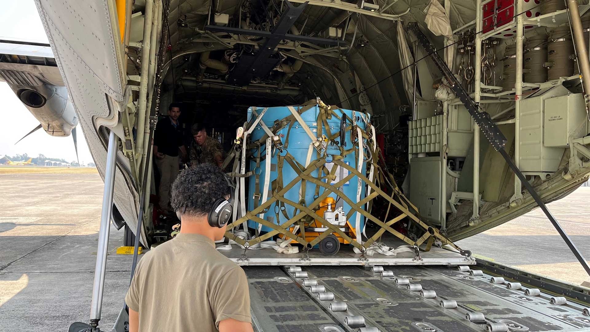 US Air Force C-130 crew loading the Cobalt-60 sources