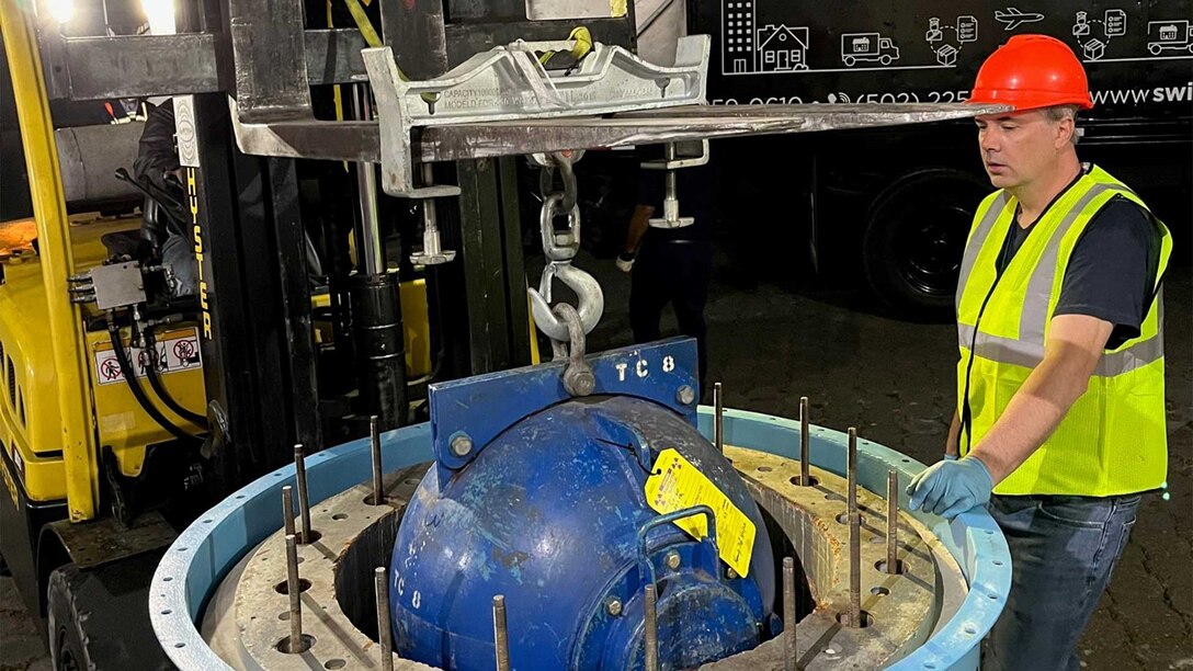 Cobalt-60 sources being loaded into transport container
