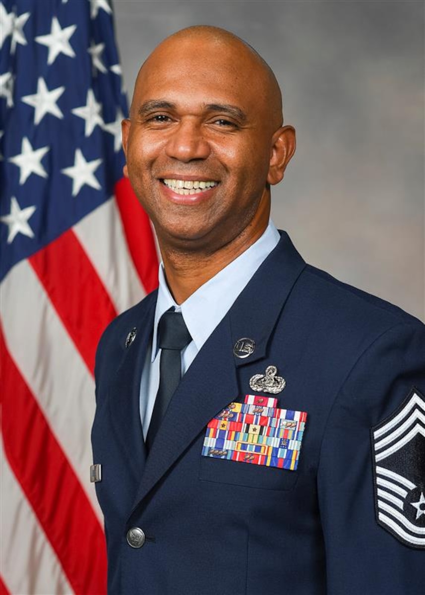 Chief Master Sergeant Kevin D. Boles bio photo (courtesy).