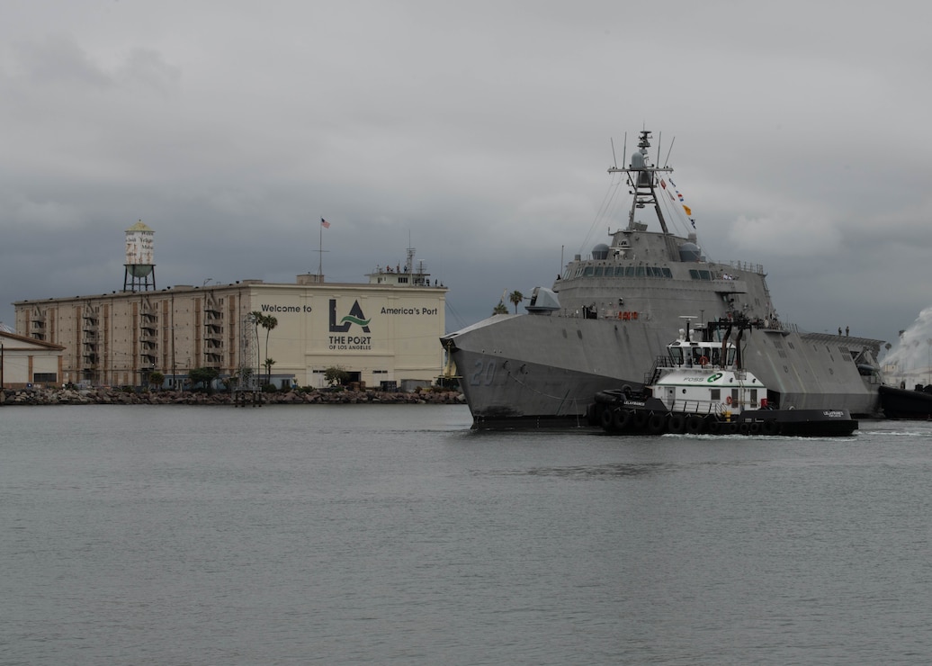 USS Cincinnati pulls into Port of LA
