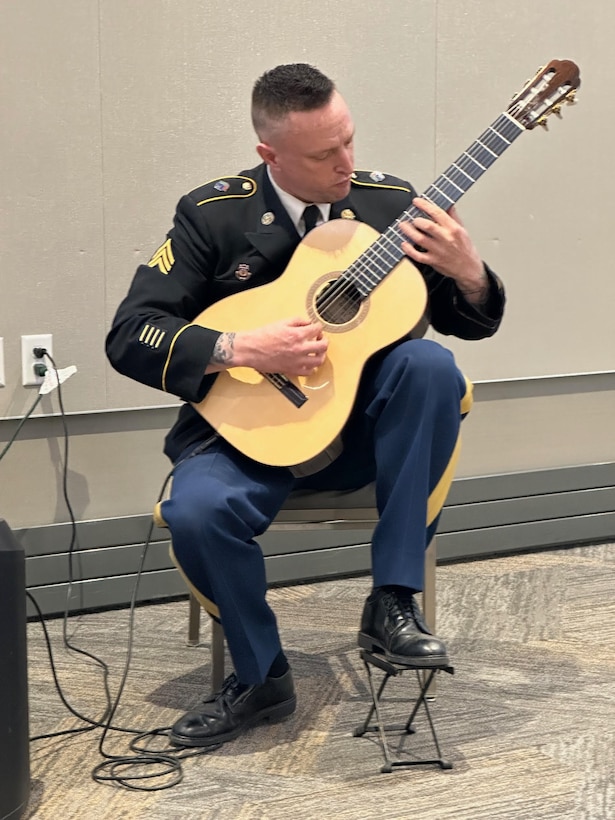 88th Readiness Division commander featured speaker at Milwaukee ESGR breakfast