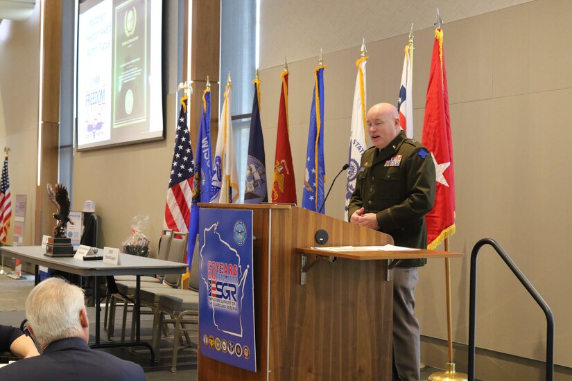 88th Readiness Division commander featured speaker at Milwaukee ESGR breakfast