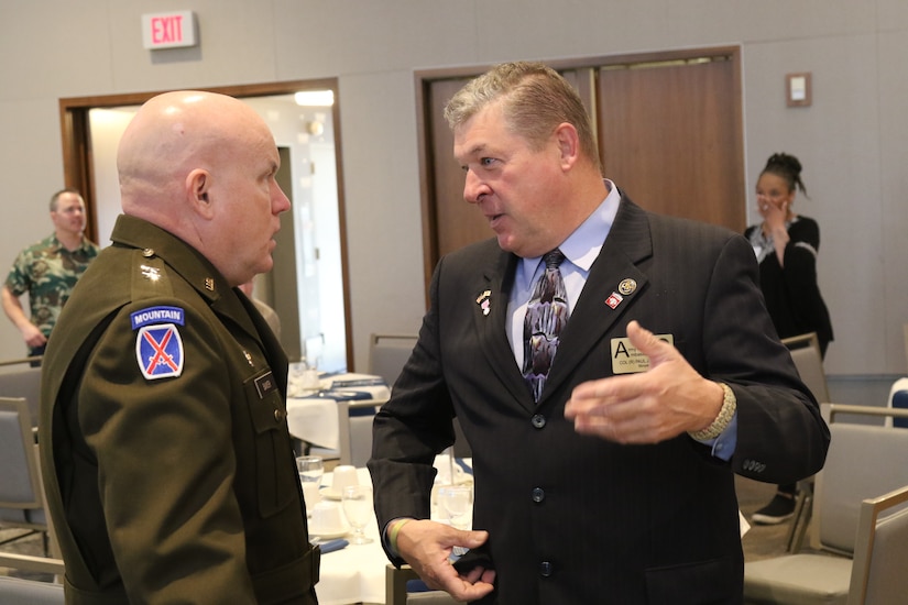 88th Readiness Division commander featured speaker at Milwaukee ESGR breakfast