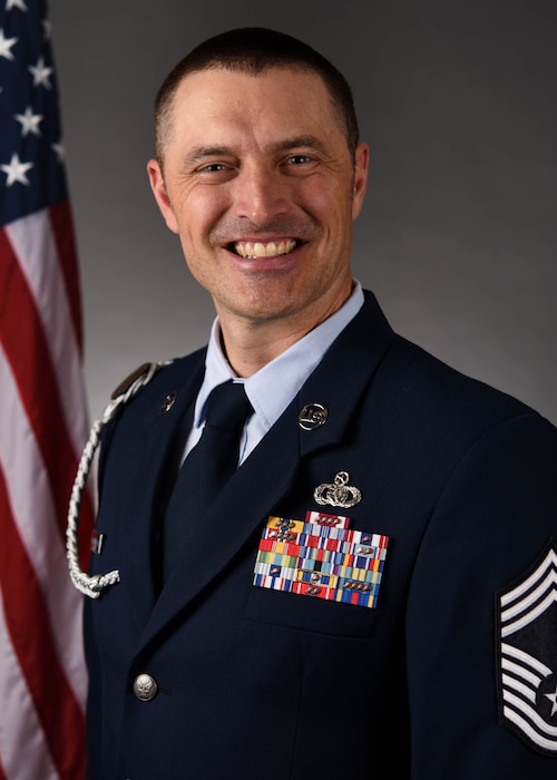 Official Photo of CMSgt David McCormick