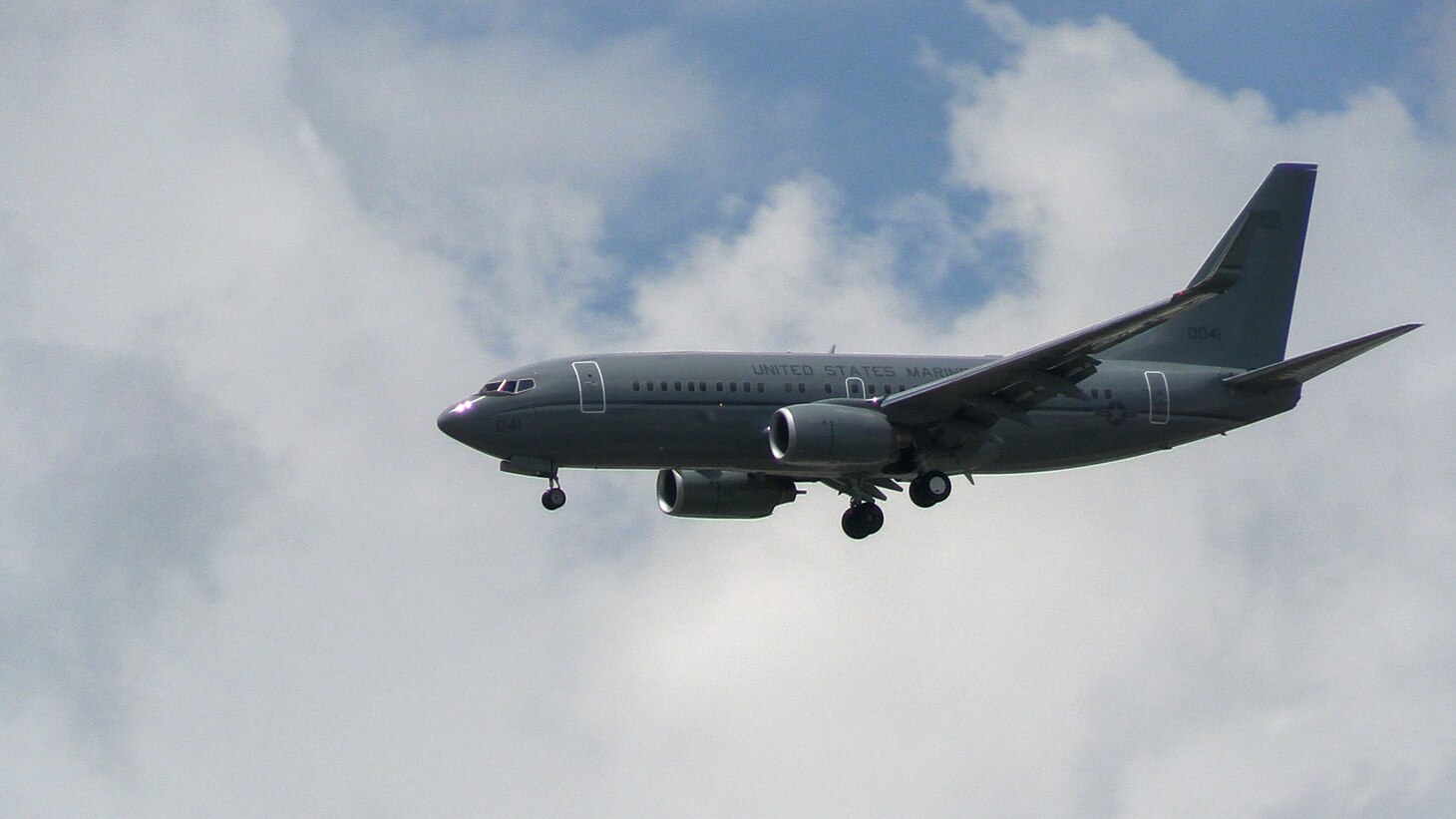 4th Marine Aircraft Wing C-40A Lands at Naval Air Station Joint Reserve Base Fort Worth