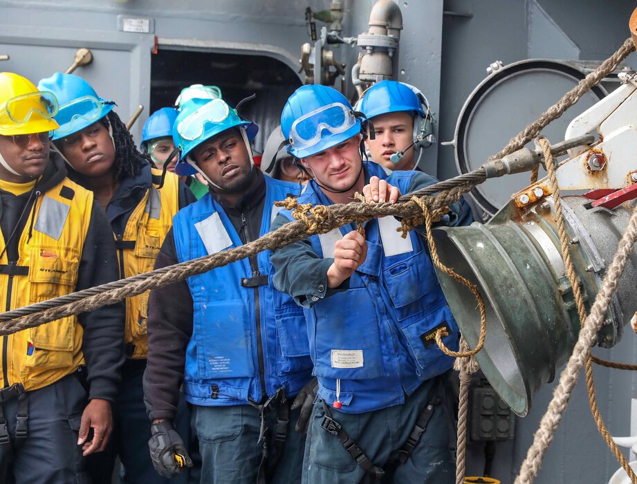 USS Shiloh (CG 67) replenishes in the East China Sea.