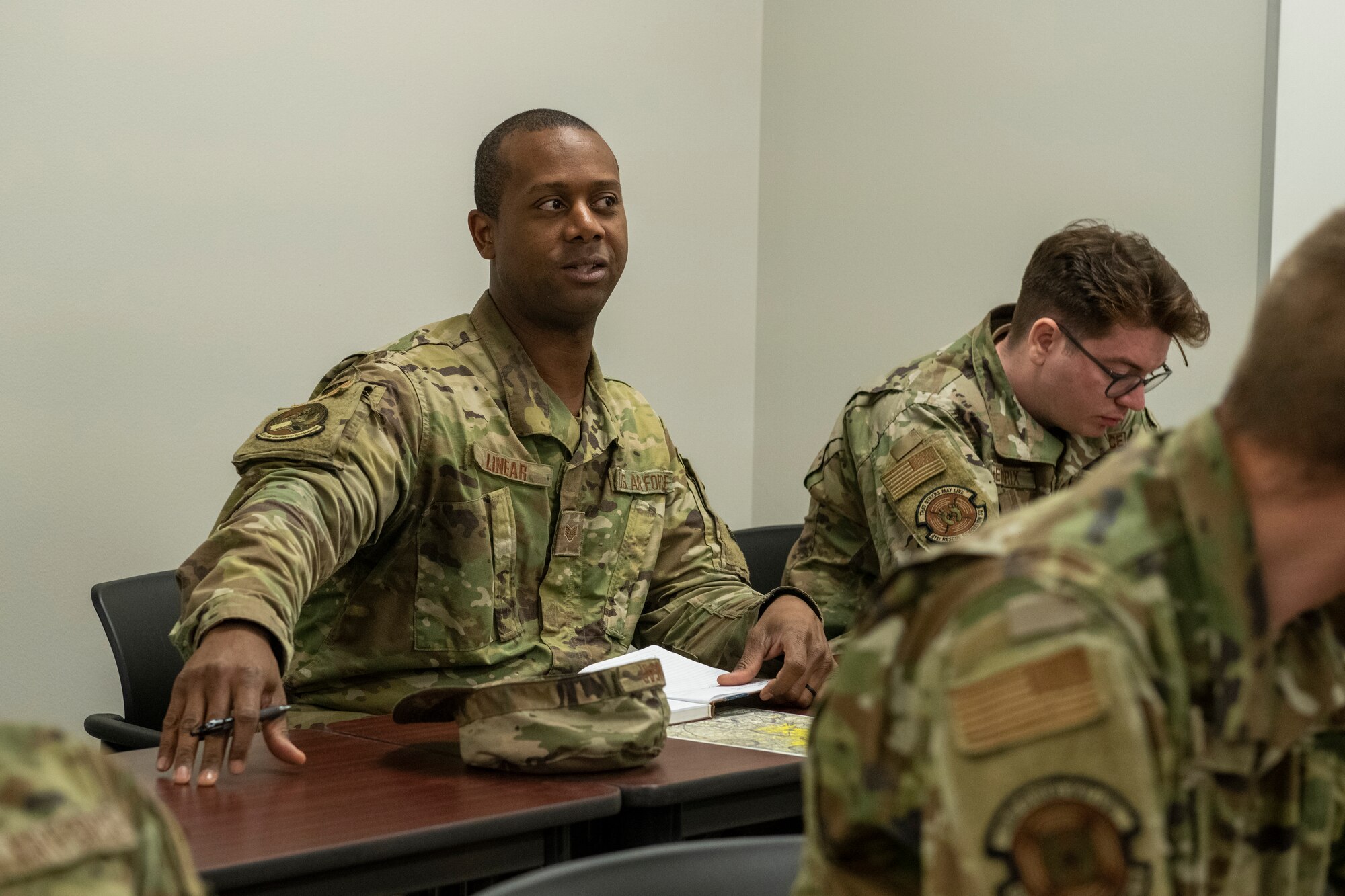 Airman takes ground school class