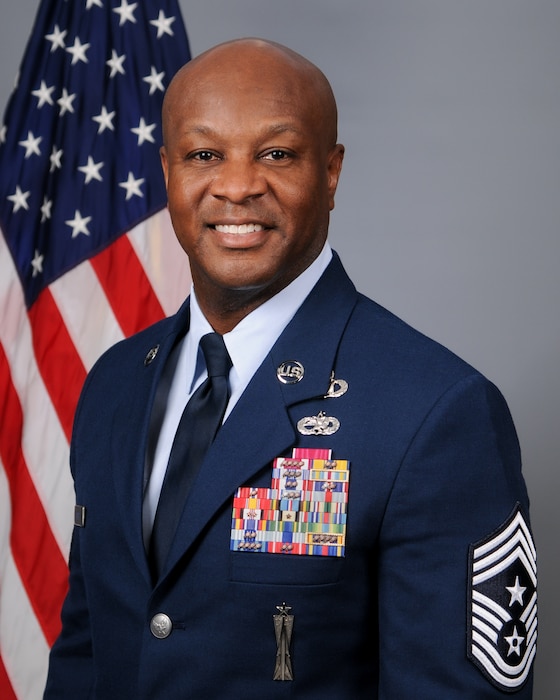 Head photo of new Chief Master Sgt.