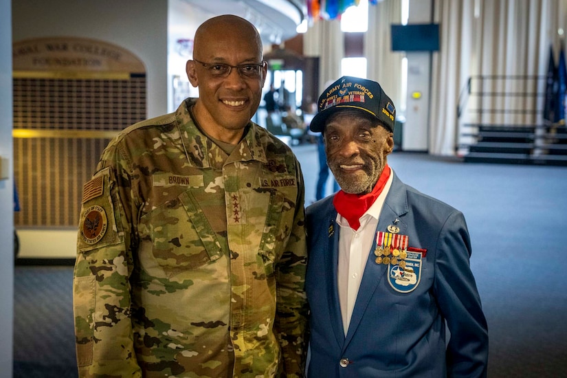 Air Force chief of staff meets Tuskegee Airman.