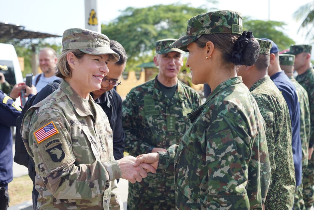 U.S. Army Gen. Laura Richardson, commander of U.S. Southern Command, visits the northwest border of Colombia to see firsthand how Colombian security forces are addressing the dire humanitarian situation in Darién.