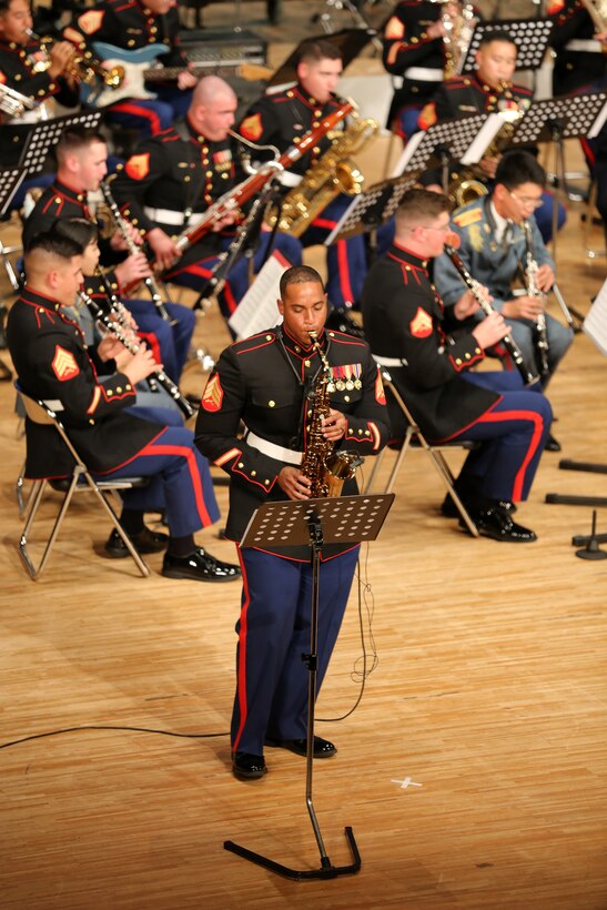 今年の第三海兵遠征軍音楽隊のスプリングコンサートはゲストに世界的に有名なブラスクインテット、ボストンブラスを迎え友情出演で陸上自衛隊第１５音楽隊と南西航空音楽隊が参加する豪華なイベントとなりました。