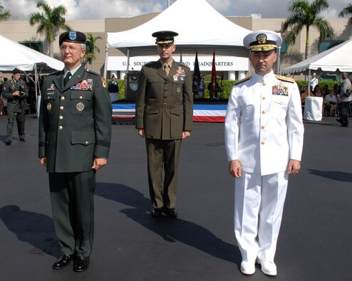 Outgoing Commander, U.S. Southern Command, General Bantz Craddock (2004-2006) and incoming Commander, Admiral James Stavridis (2006-2009), at the change-of-command ceremony, Miami-Doral, October 2006.