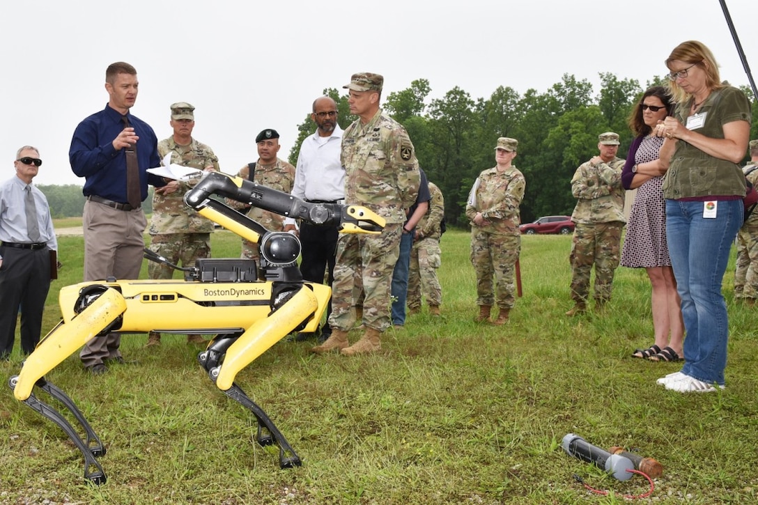 Army Reserve Soldiers travel more than 2,000 miles to train with Fort Leonard Wood subject matter experts