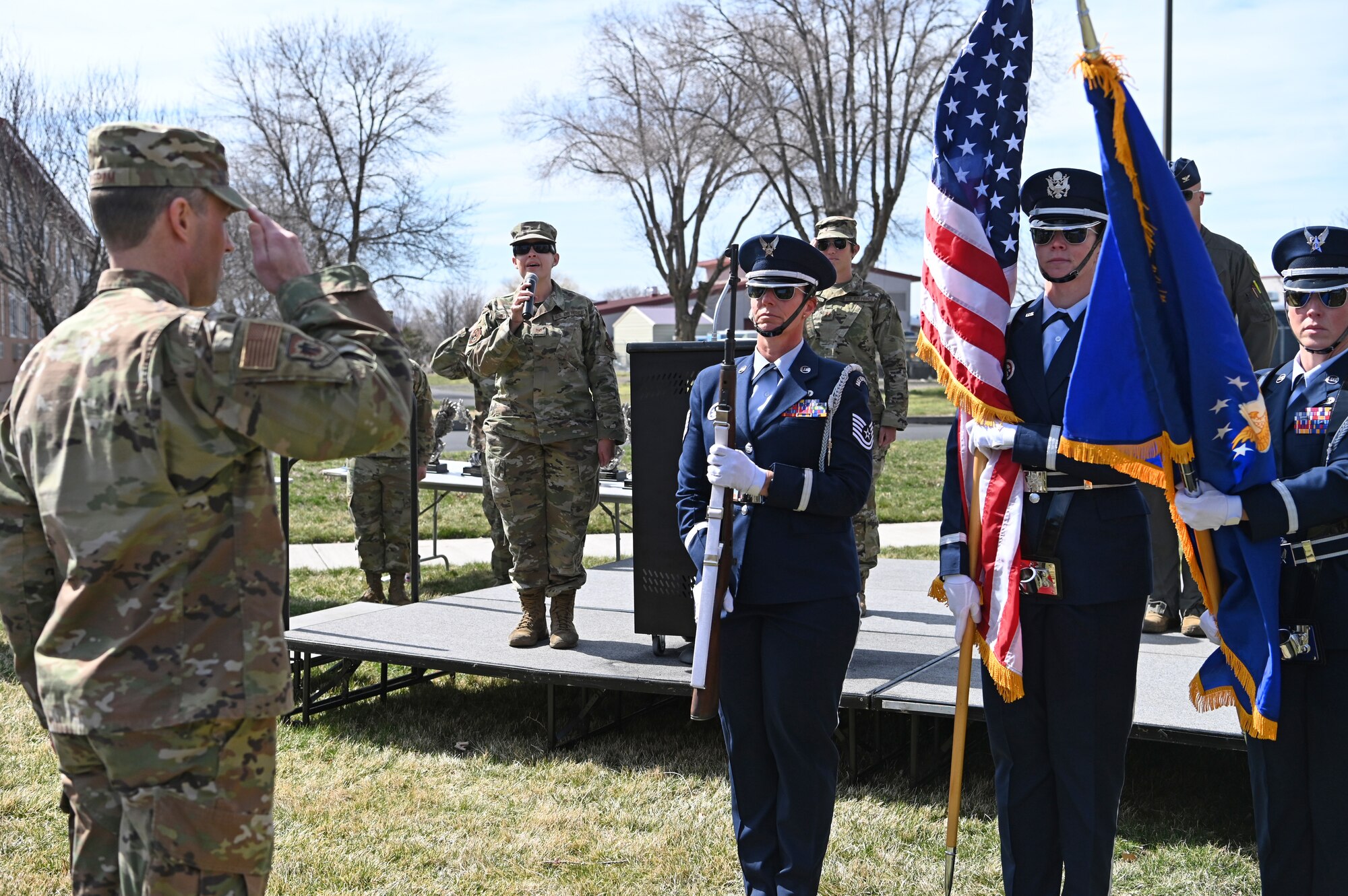 singing Airman