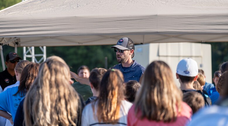 Students listen to a USACE Buffalo District project manager as he gives them instructions.