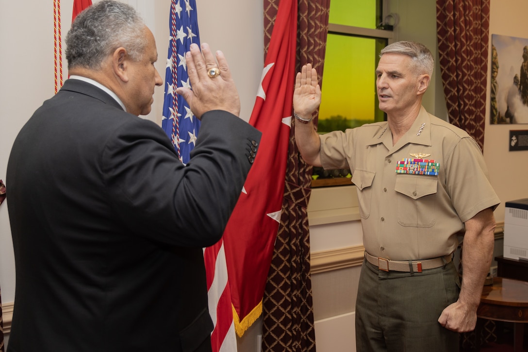 37th Assistant Commandant Of The Marine Corps Sworn In 9439