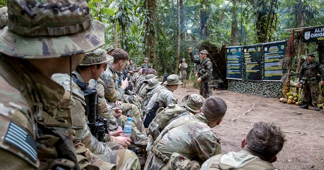 Brazilian Army jungle instructors teach Soldiers assigned to the 101st Airborne Division (Air Assault), Army South and New York National Guard on a basic Brazilian jungle familiarization course.