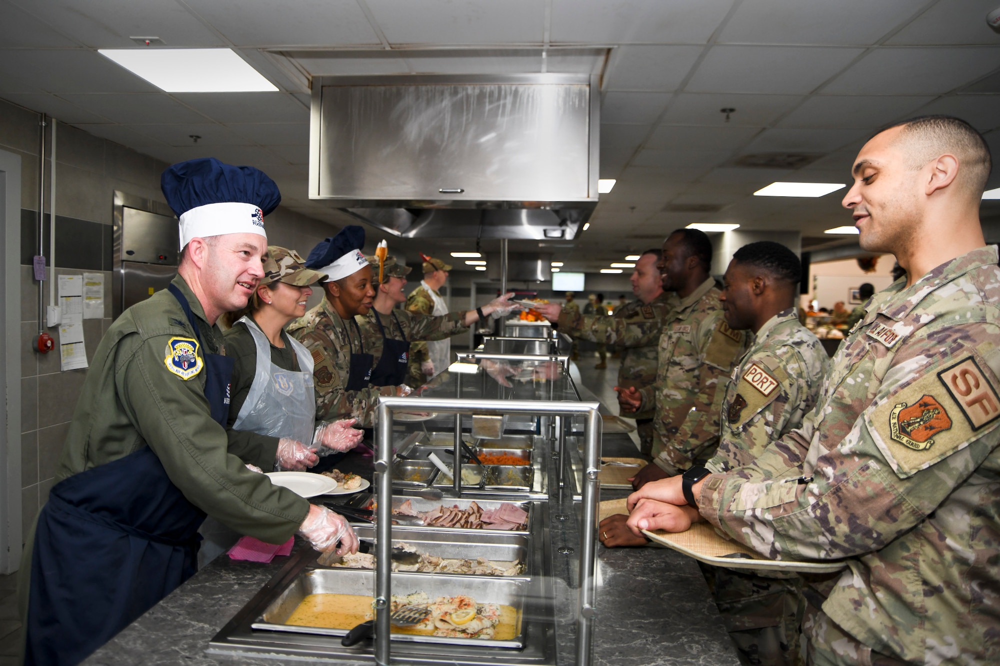 Airmen served holiday meal