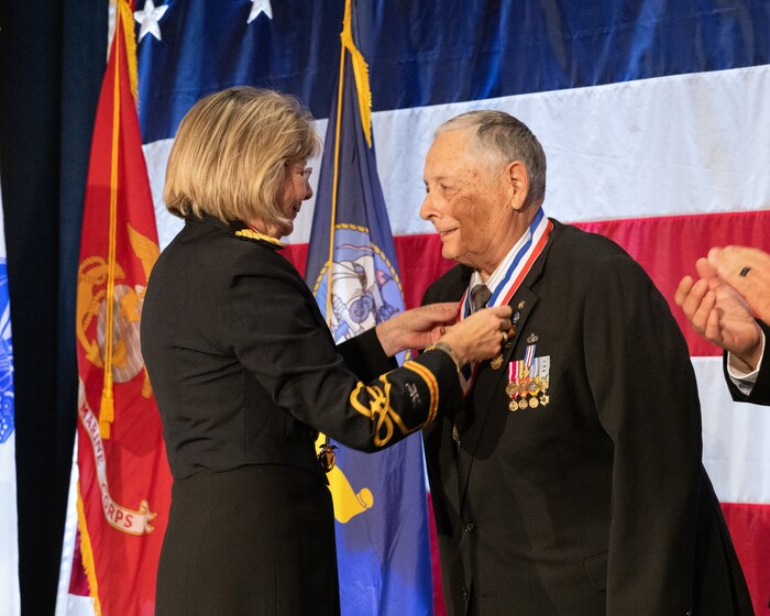 Piazza honored in Oklahoma Navy Corridor of Fame ceremony > Tinker Air