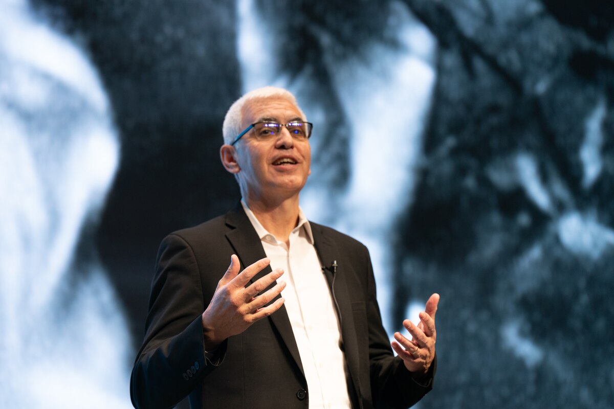 Dr. Alex Alaniz, a principal physicist and technical adviser based in the Air Force Research Laboratory, or AFRL’s, Directed Energy Directorate, delivers a speech titled “Helen Keller, ChatGPT and Einstein” at the 2023 AFRL Inspire event at the Air Force Institute of Technology’s Kenney Hall, Oct. 26, 2023. Alaniz discovered throughout his career that his true passion is understanding intelligence. In his talk, Alaniz explained the thought process he underwent while developing an Albert Einstein avatar as part of his recent quest to further his theory of intelligence. (U.S. Air Force photo / Cherie Cullen)