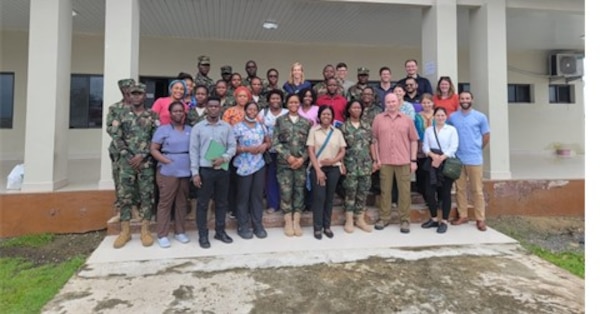 Military Tropical Medicine students participated in a mutual exchange of education day in Liberia. Photo Courtesy of Military Tropical Medicine course staff.
