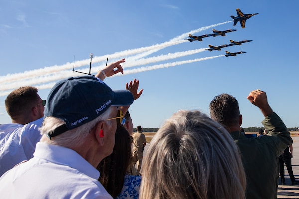 PENSACOLA, Fla. -- Spectators watch the U.S. Navy Flight Demonstration Squadron, the Blue Angels, perform precise aerobatic maneuvers at the 2023 Naval Air Station (NAS) Pensacola Blue Angels Homecoming Airshow in Pensacola Nov. 4.
