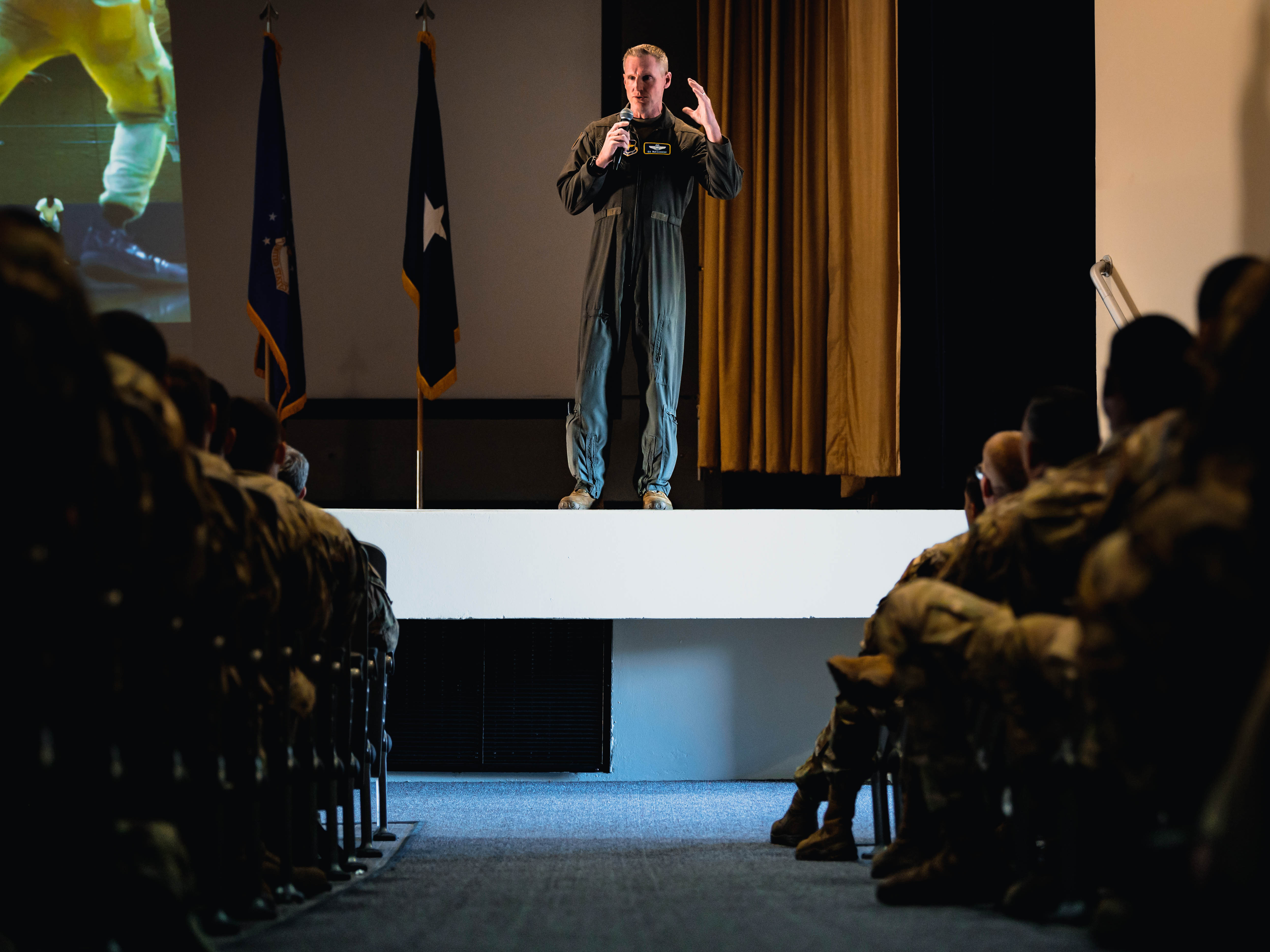 Luke AFB leadership hosts allcall > Luke Air Force Base > Article Display