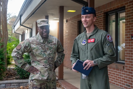 Chief Williams and Col Lange standing next to each other smiling.