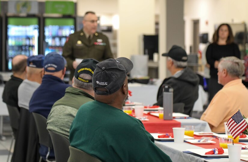 Army Reserve leader honors veterans