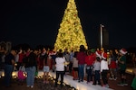 Holiday tree lighting