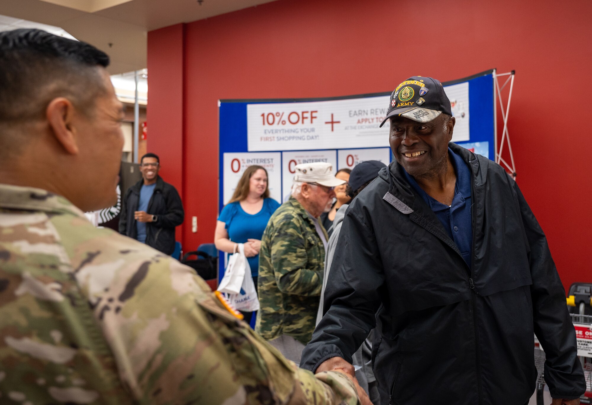 Army Colonel thanks Army veteran for his service