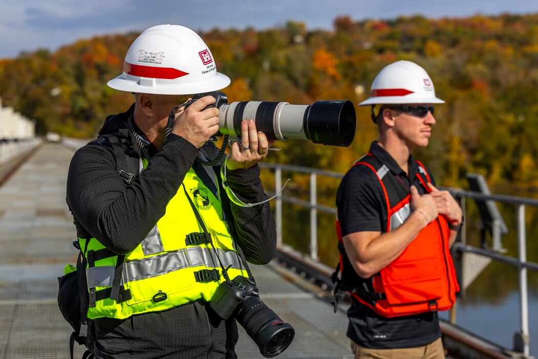 Public affairs specialists from across the Great Lakes and Ohio River Division came to the Pittsburgh District to train on their photography and multimedia skills during the first regional visual storytelling workshop hosted by the district’s public affairs office.