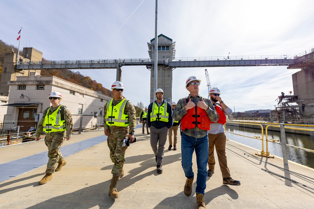 Brig. Gen. Mark Quander, the Great Lakes and Ohio River Division commander, visits locks and dams in the Pittsburgh District.