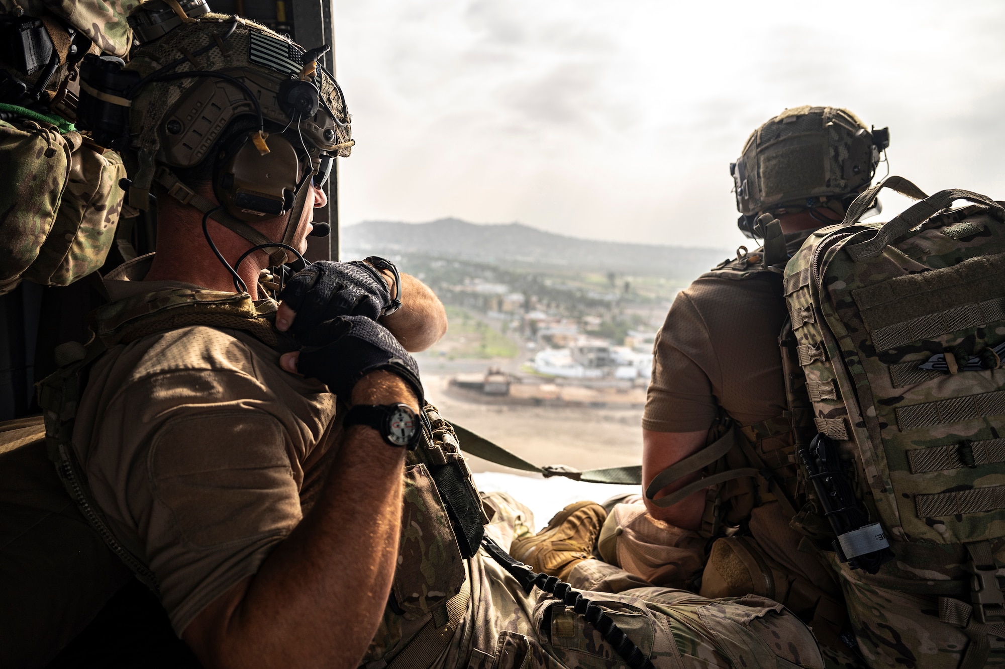 U.S. Air Force operators assigned to the Kentucky Air National Guard’s 123rd Special Tactics Squadron conduct a casualty evacuation training scenario with the U.S. Army’s 7th Special Forces Group, Peru’s Defensa y Operaciones Especiales and other Special Operations Forces assets during exercise Resolute Sentinel 23 in Peru, July 20, 2023. Resolute Sentinel improves readiness of U.S. and partner nation military and interagency personnel through joint defense interoperability training, engineering projects and knowledge exchanges. (U.S. Air Force photo by Master Sgt. Chris Hibben)